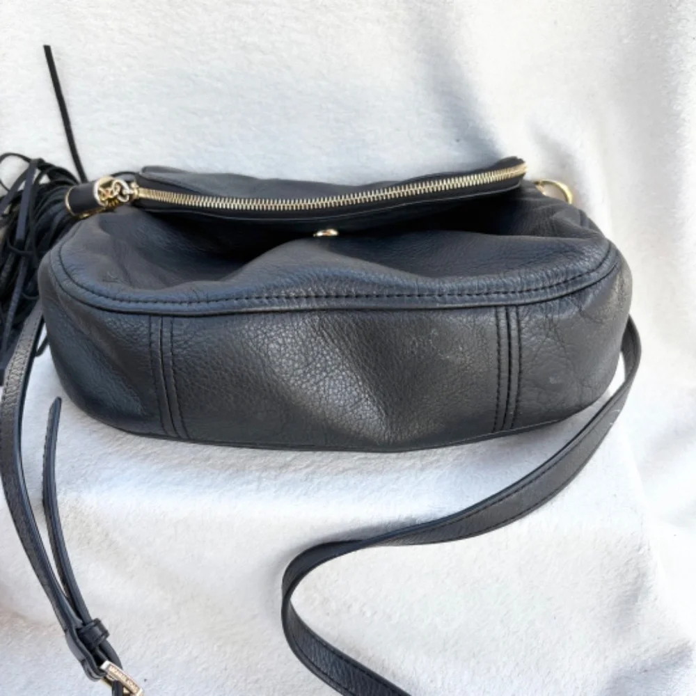 Michael Kors Bedford Black Pebbled Leather Crossbody Bag Gold Hardware‎ Tassel